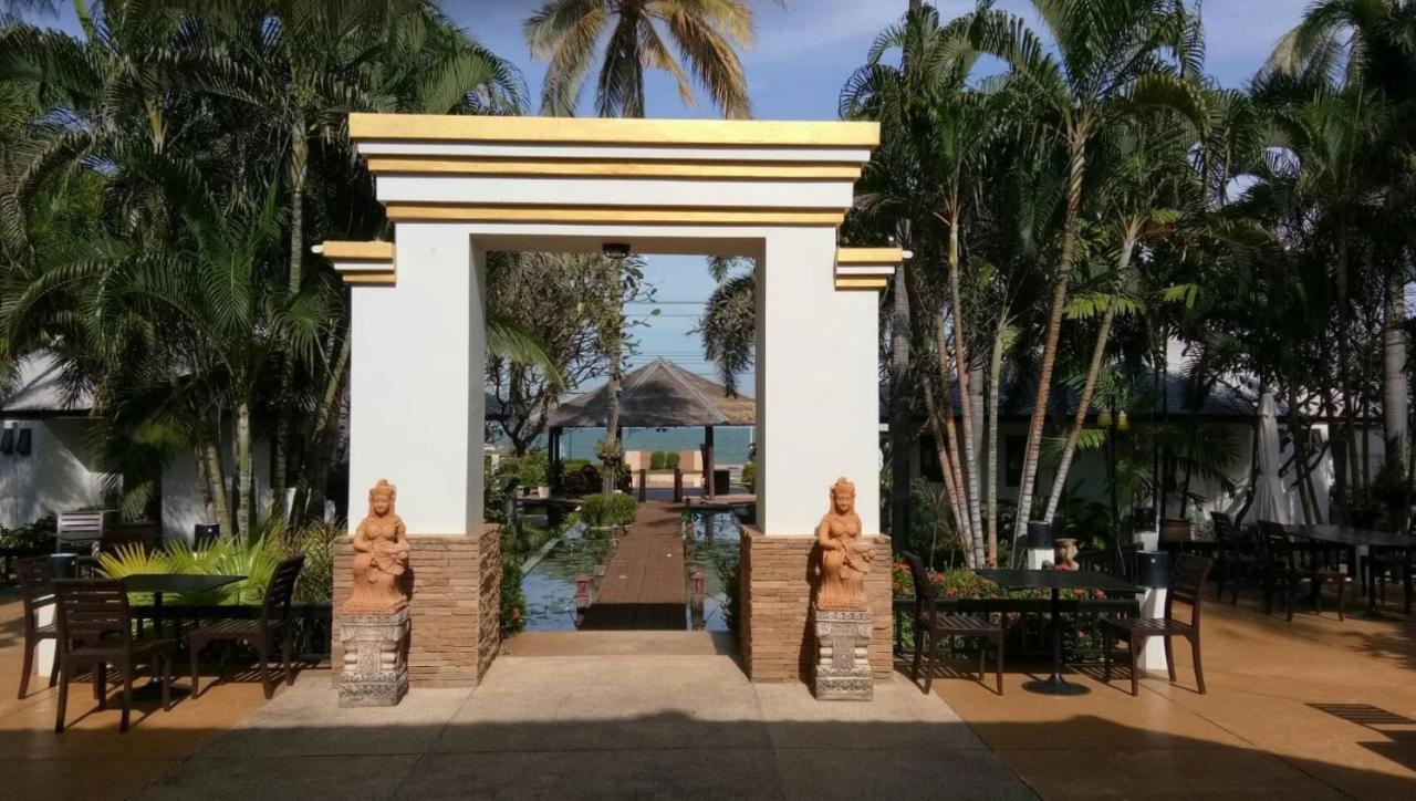 Golden Pine Beach Resort Pranburi Kültér fotó